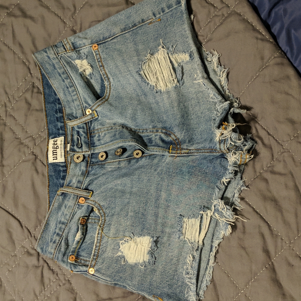 Umgee denim shorts - size 28